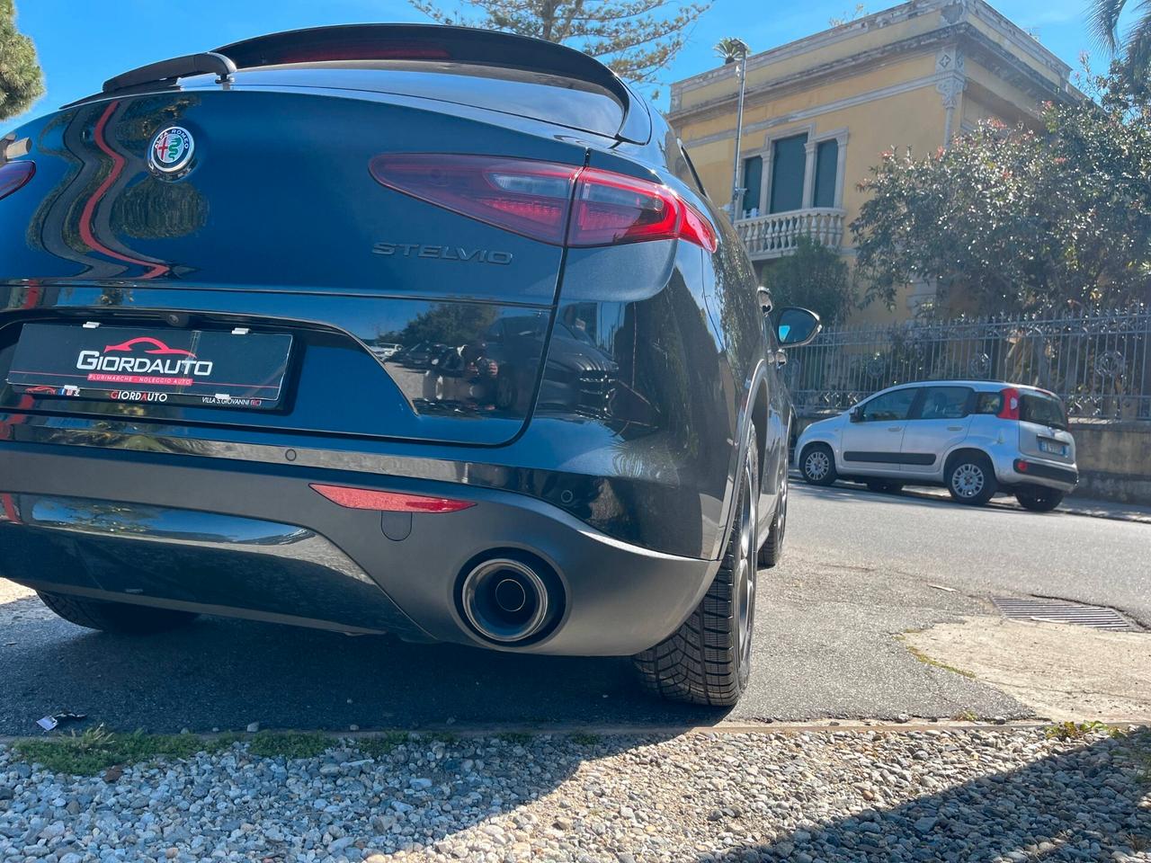 Alfa Romeo Stelvio 2.2 Turbodiesel 190 CV AT8 Q4 Sprint