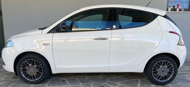 LANCIA Ypsilon 1.2 69 CV 5 porte GPL Ecochic Silver