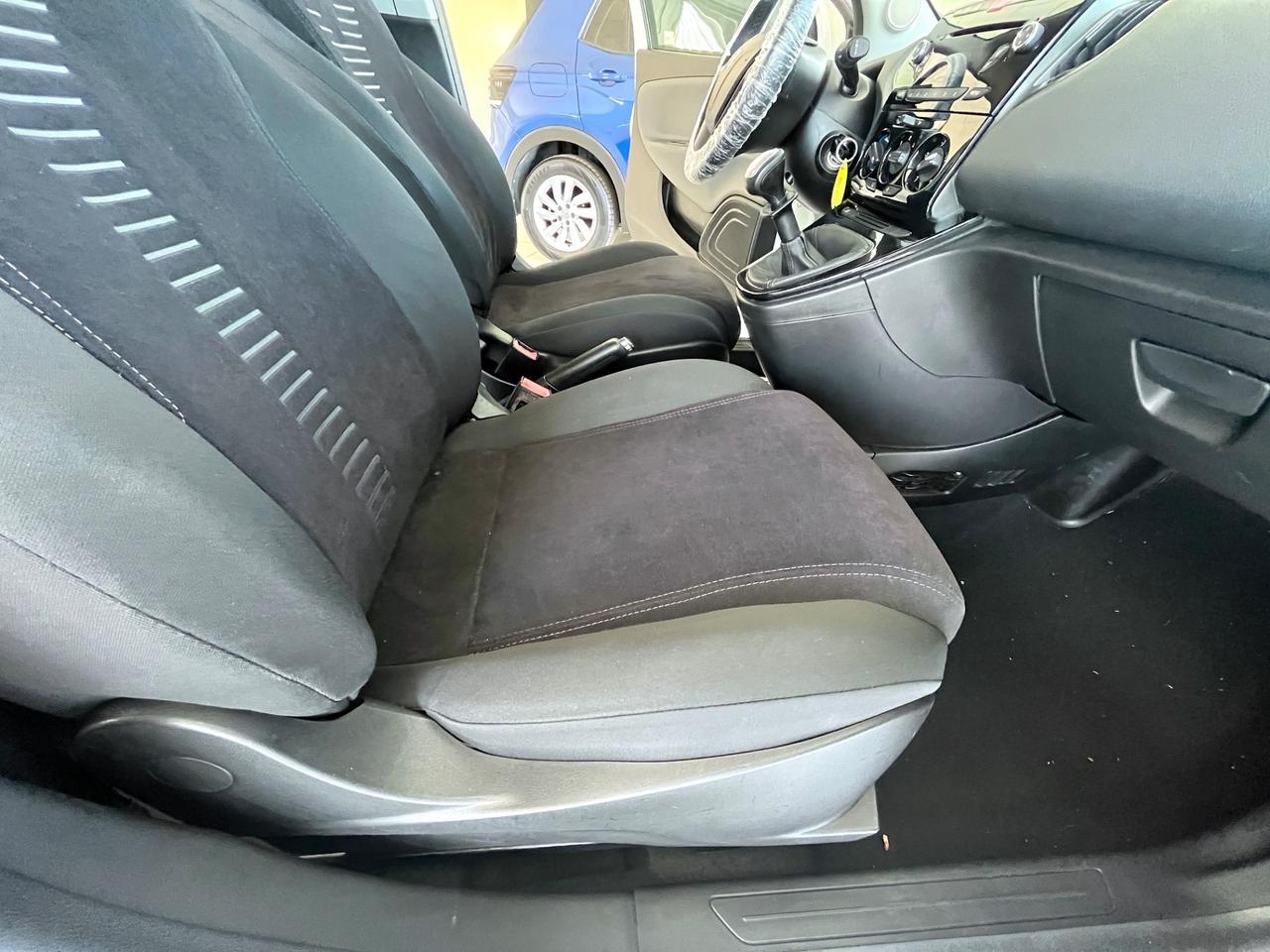 Lancia Ypsilon 1.2 69 CV 5 porte KM 104000