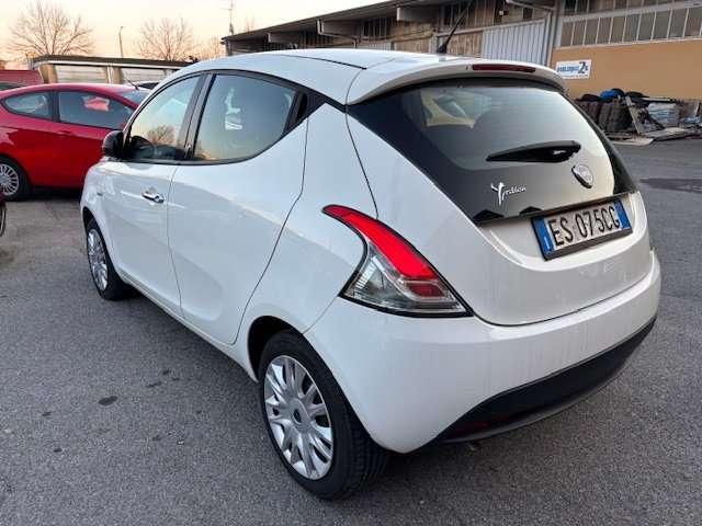 Lancia Ypsilon Ypsilon 1.2 8v Silver 69cv-ok neopatentati-