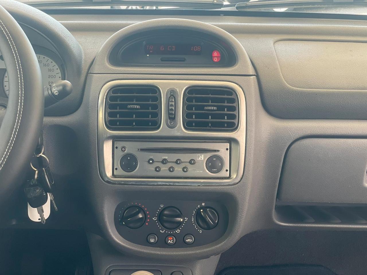 Renault Clio 1.2 cat 3 porte