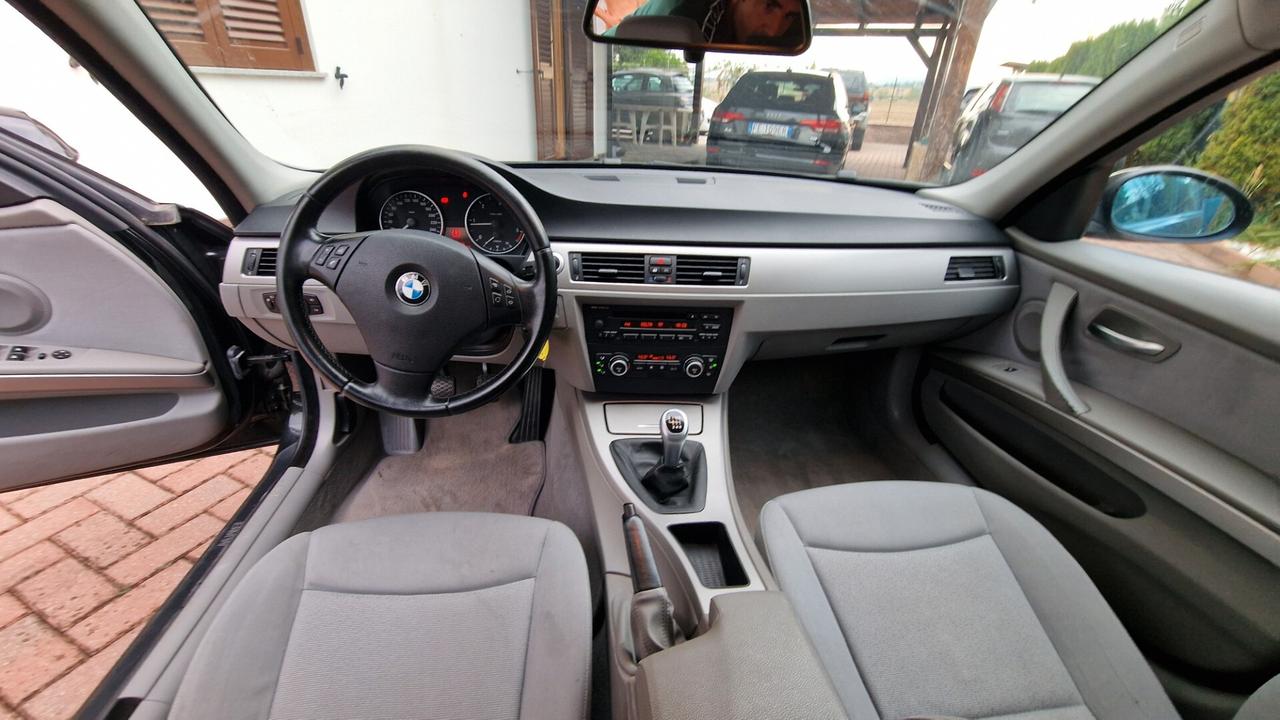 Bmw 320 320d cat Touring Attiva