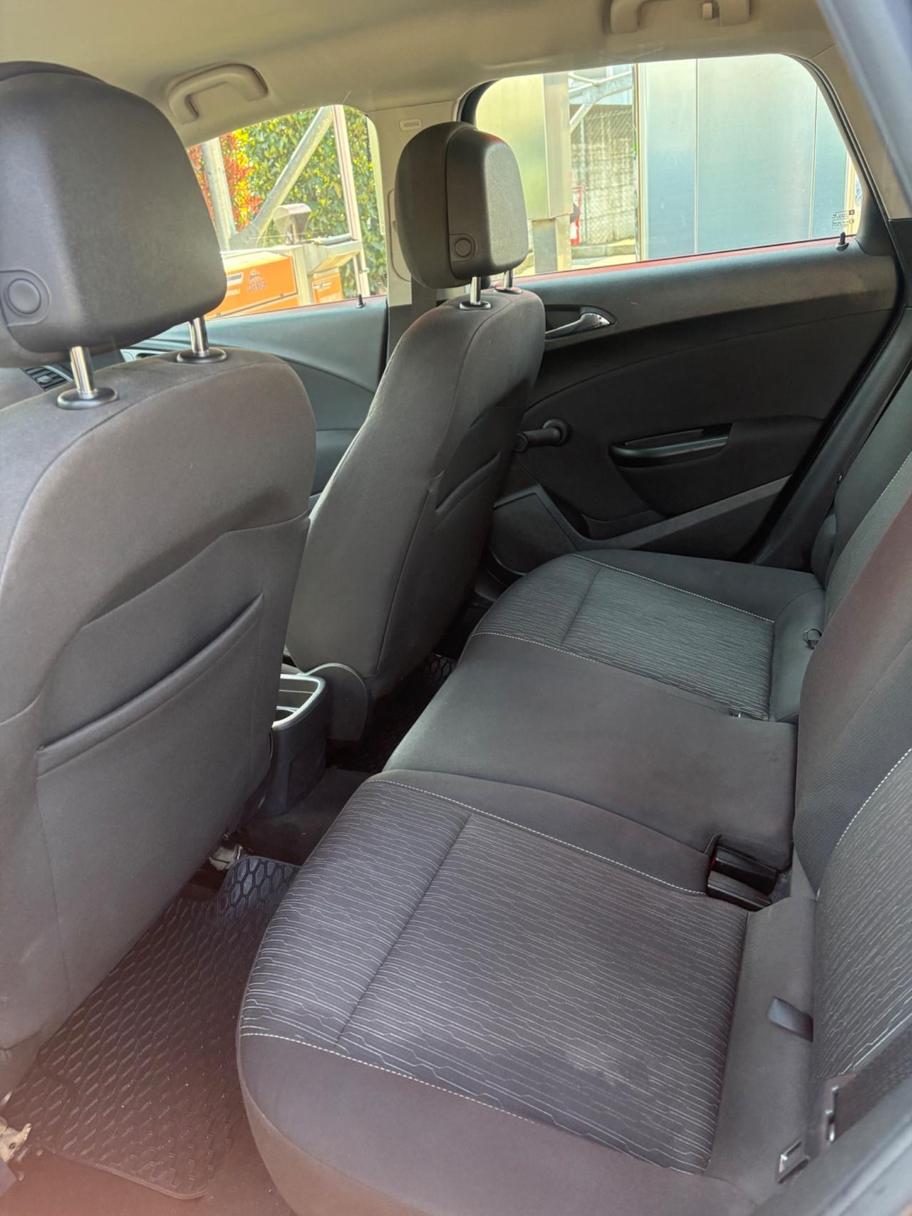 Opel Astra 1.7 CDTI 110CV Sports anno 2013