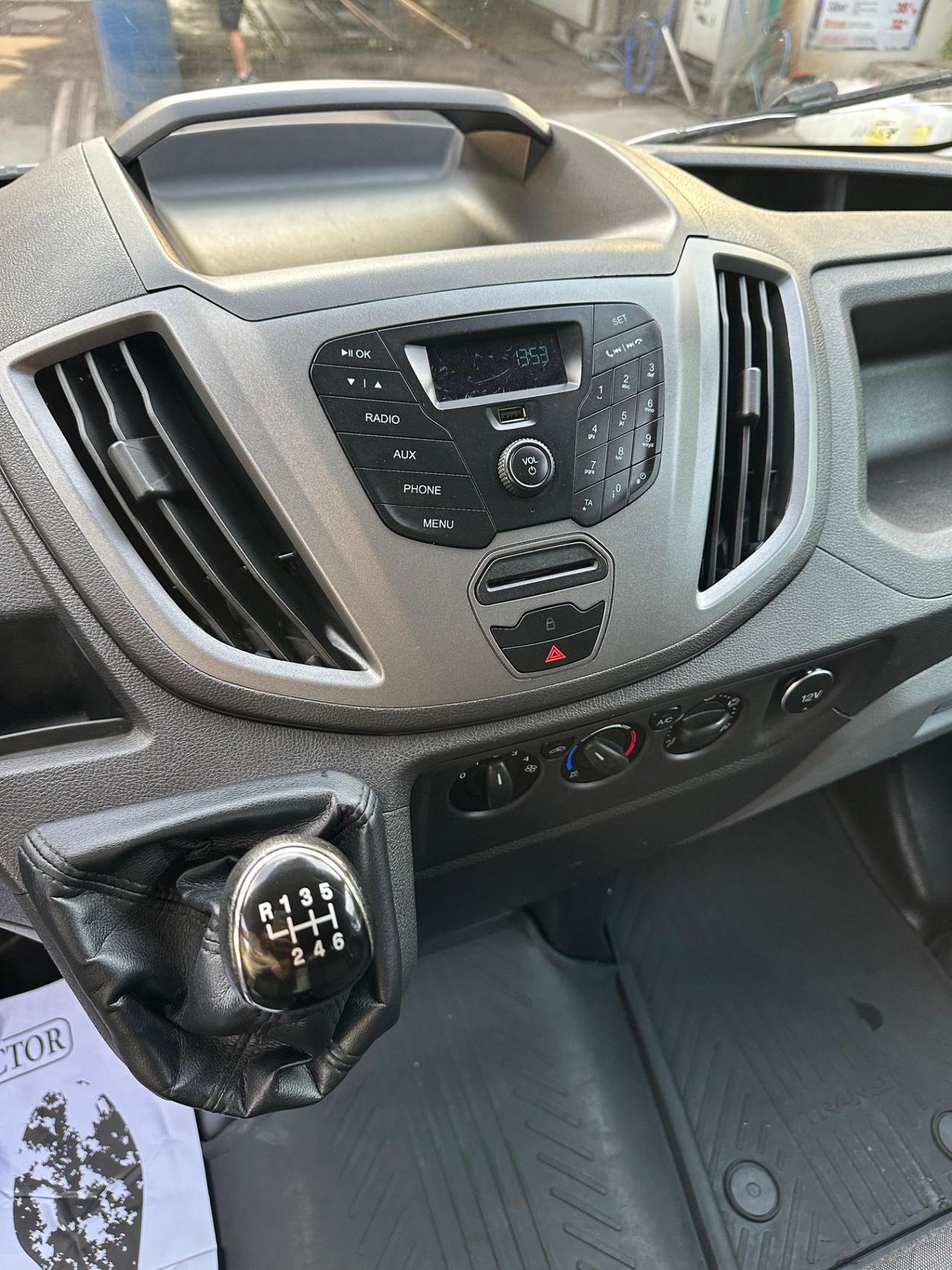 FORD TRANSIT 350 2.2 TDCI CON SPONDA IDRAULICA
