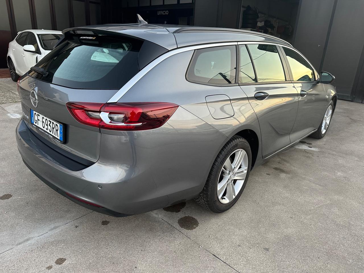 Opel Insignia 1.5 CDTI S&S Sports Tourer Business Edition