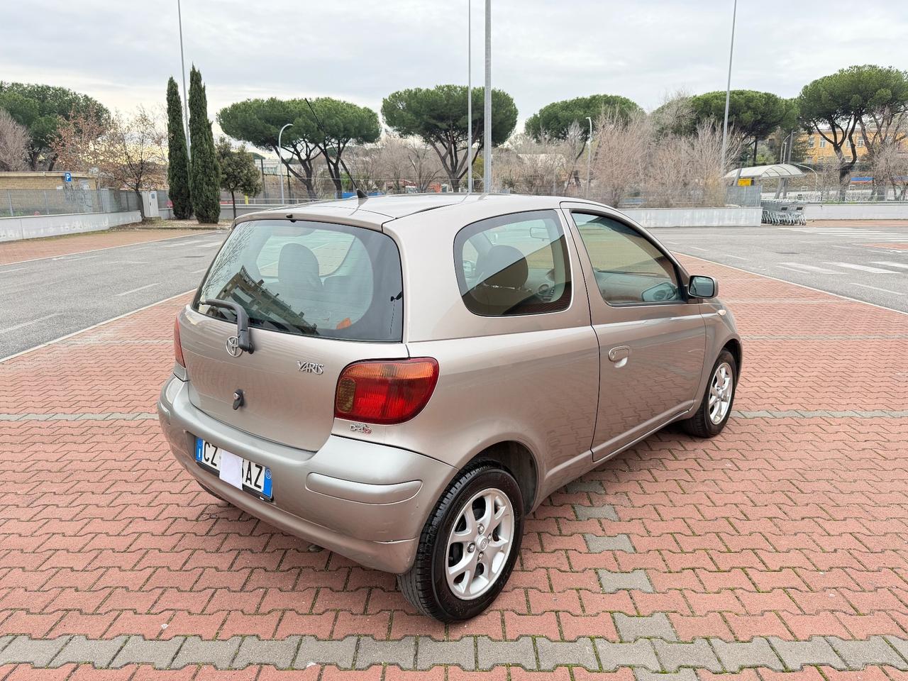 Toyota Yaris 1.4 D-4D 3p Sol