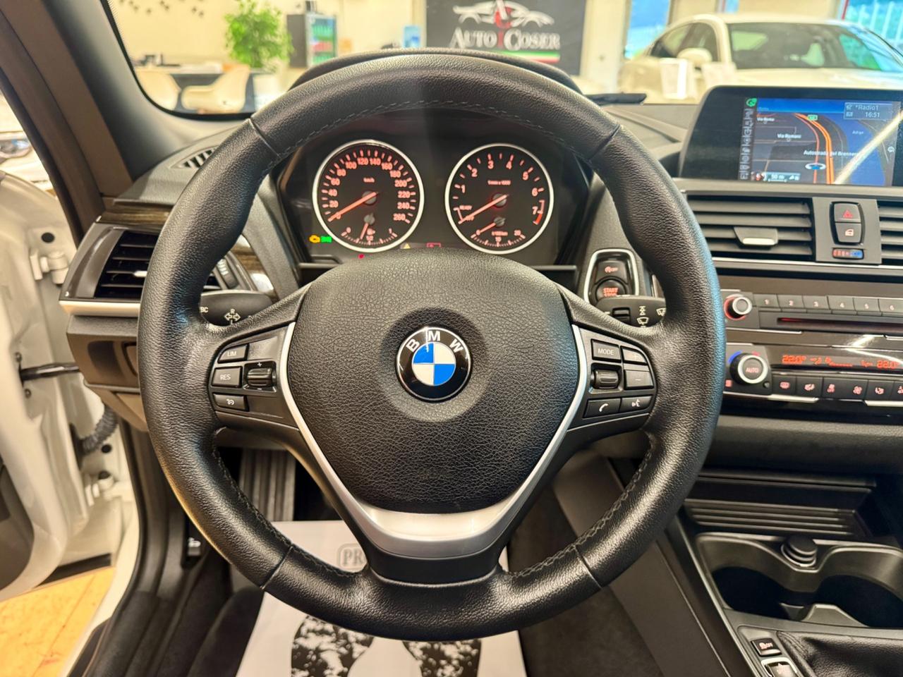 Bmw 220 220i Cabrio LUXURY SPORT