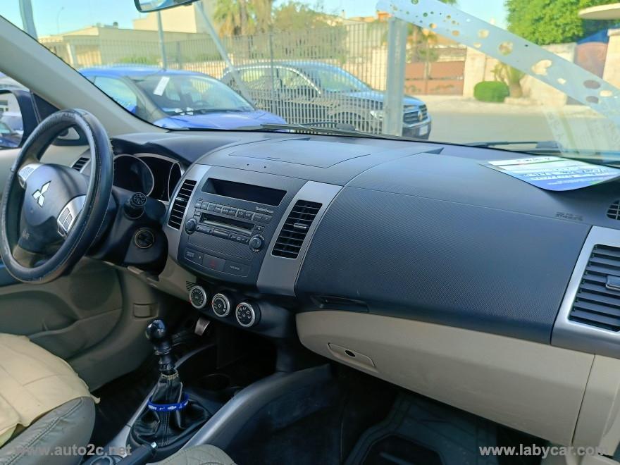 MITSUBISHI Outlander 2.0 DI-D Intense DPF