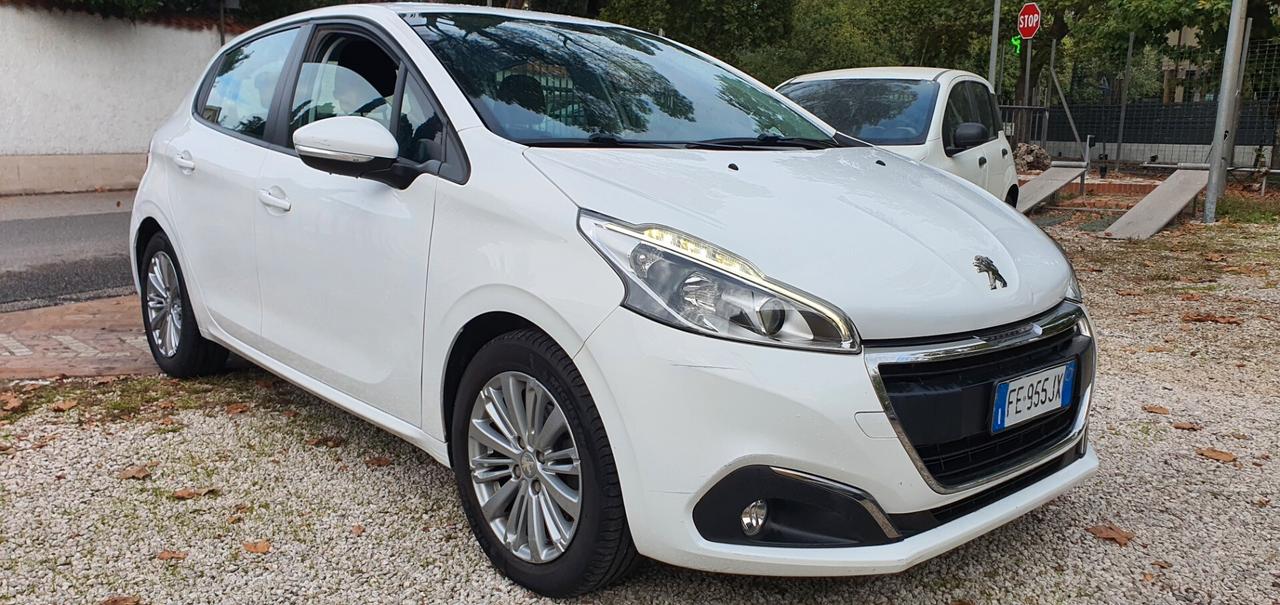 Peugeot 208 PureTech 82 5 porte Access