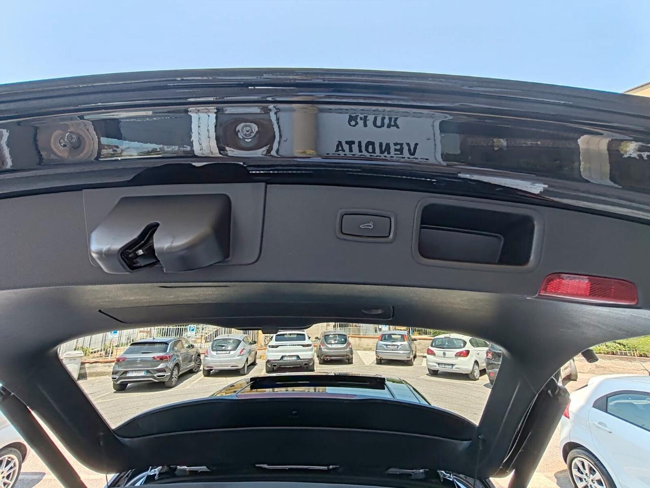 Porsche Macan-T 2.0 Turbo 265cv tetto panoramico apribile