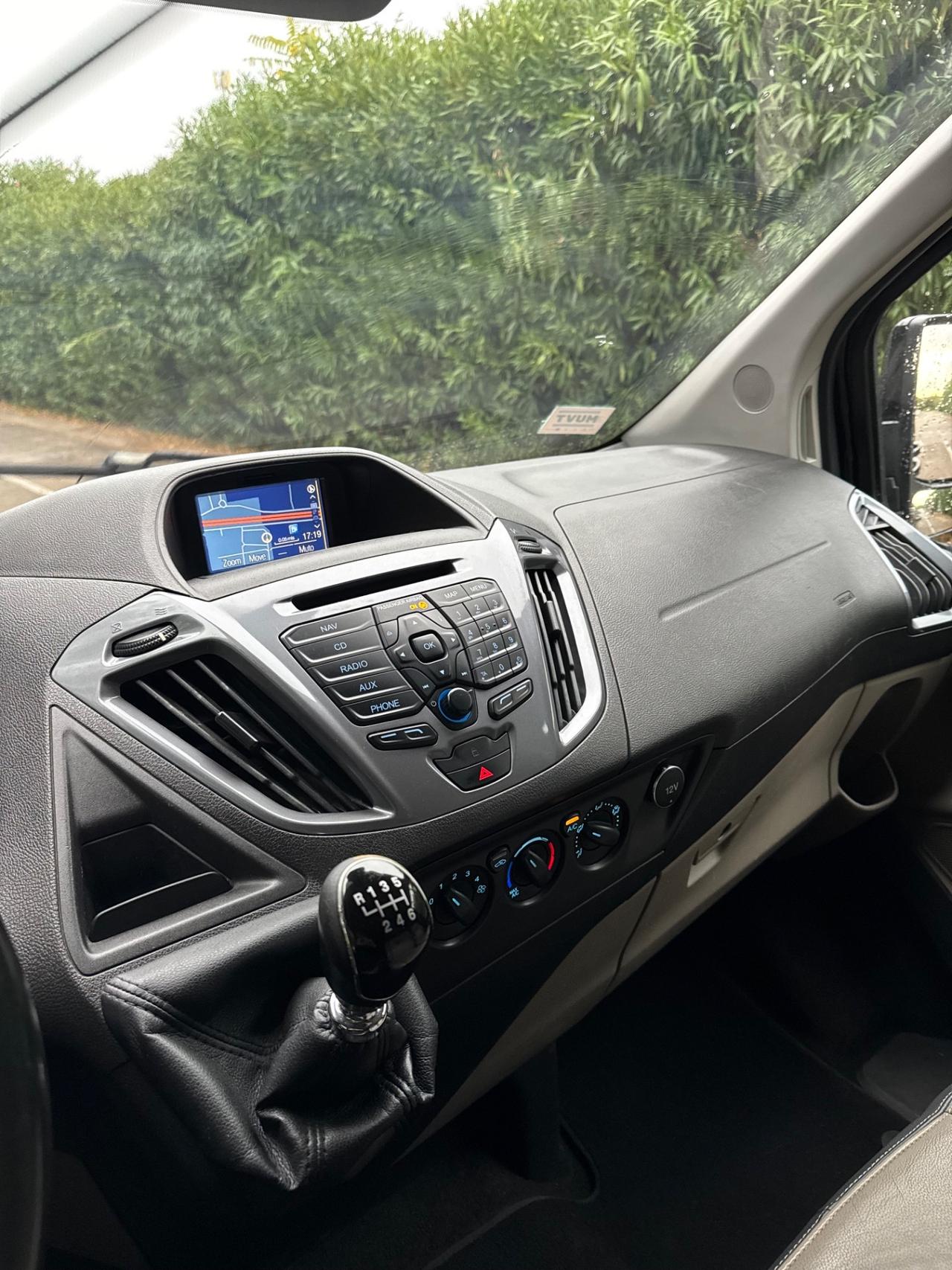 Ford Tourneo Custom 310 2.0 TDCi 130CV PL Titanium