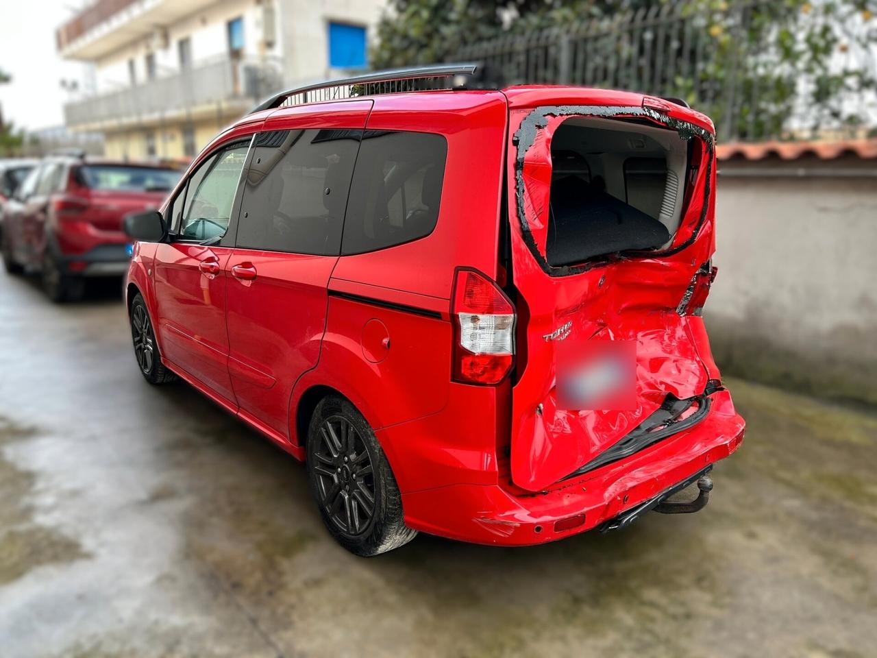Ford Tourneo Courier 1.0 Benz 100CV - 2019 Incidentato