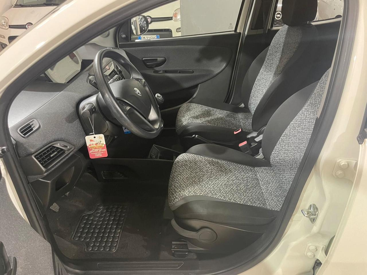 Lancia Ypsilon 1.2 69 CV 5 porte S&S Elefantino Blu