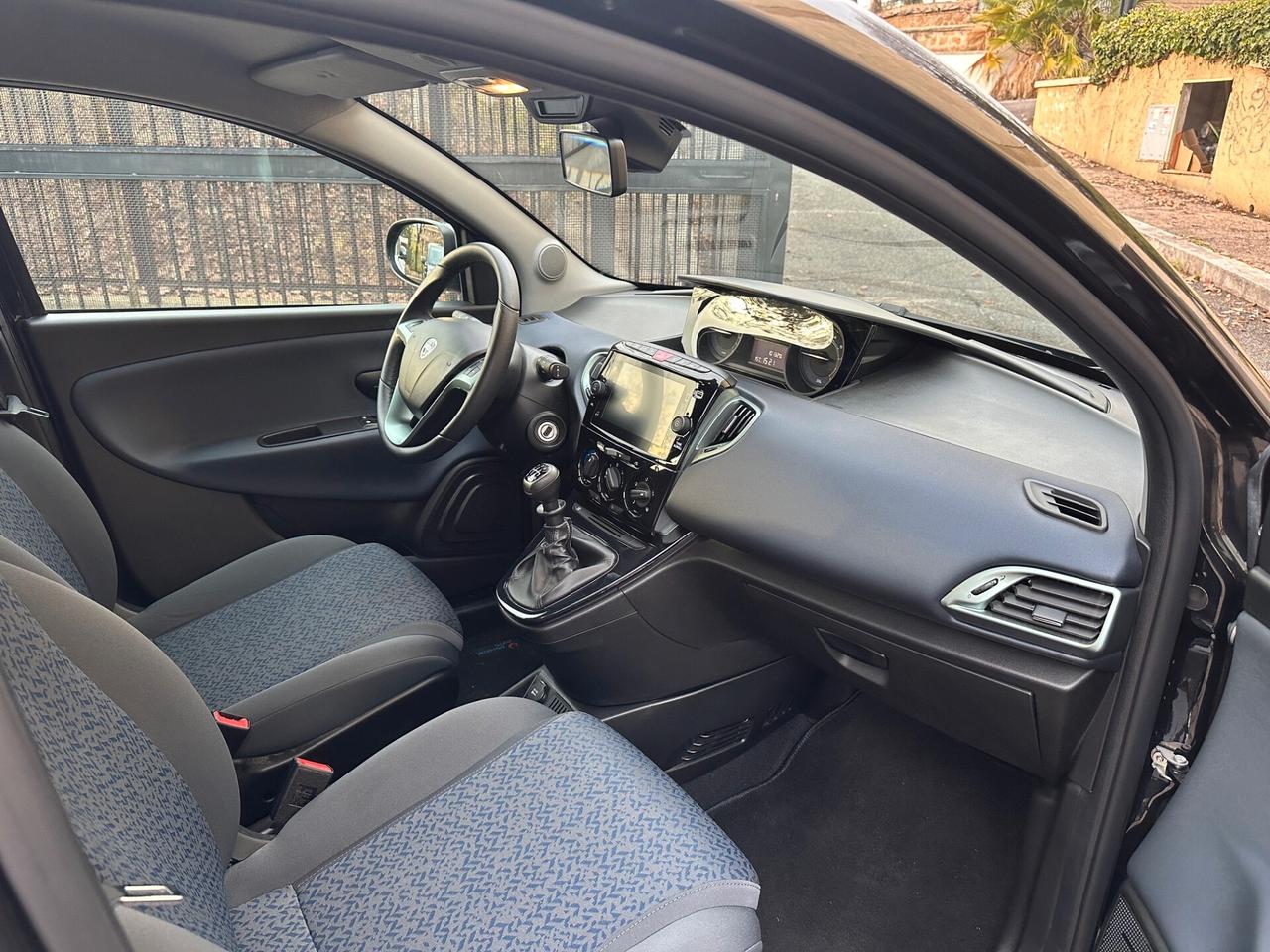 Lancia Ypsilon 1.0 Hybrid Gold Plus 09/23 KM.10132