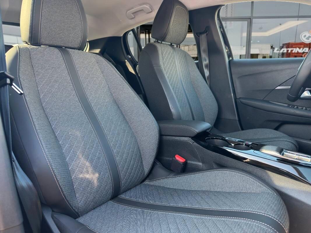 Peugeot 208 1.2 hybrid Allure 110cv AUTOMATICA E CARPLAY
