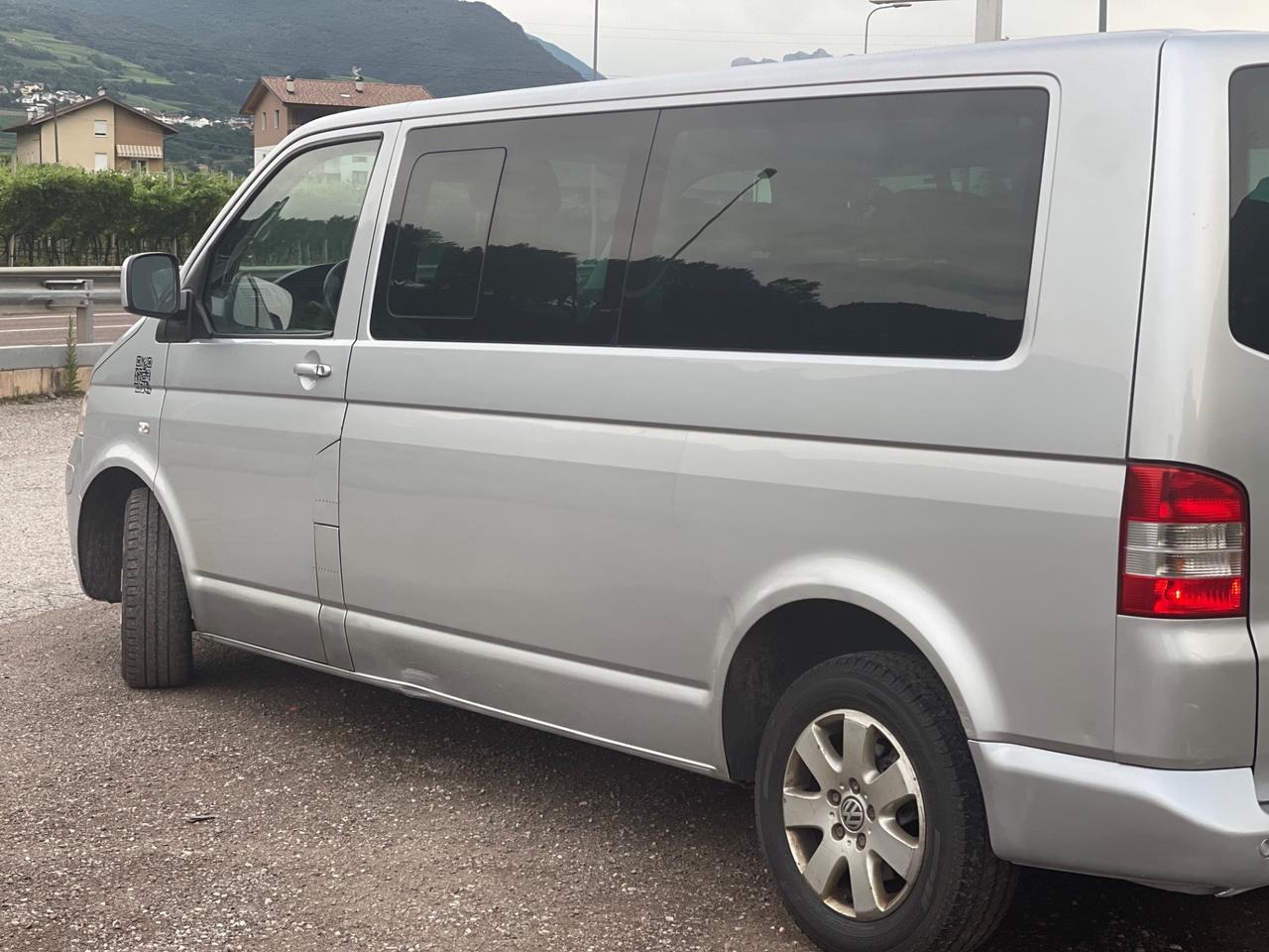Volkswagen Caravelle/Multivan CARAVELLE