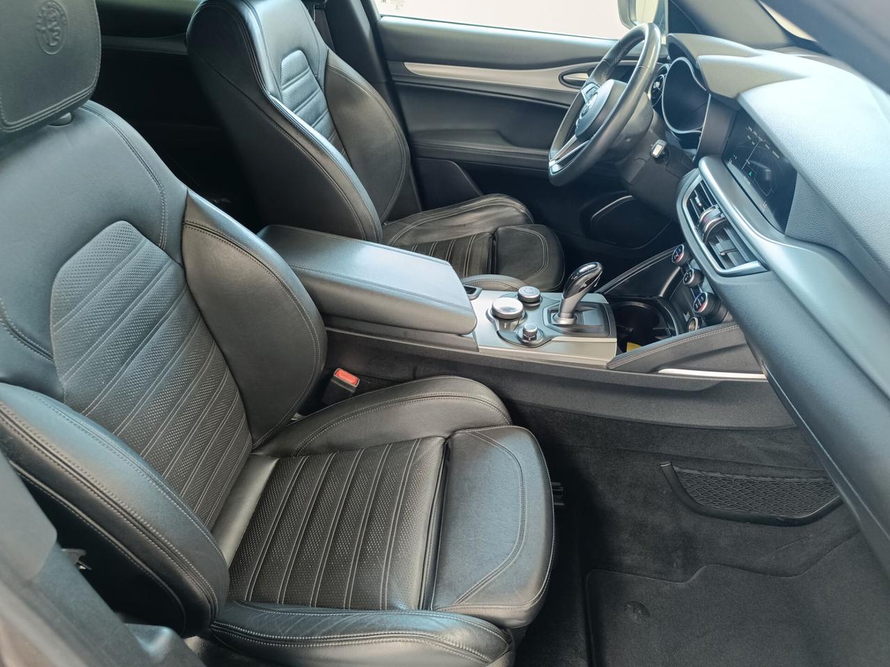 Alfa Romeo Stelvio 2.2 Turbodiesel 210 CV AT8 Q4 Veloce