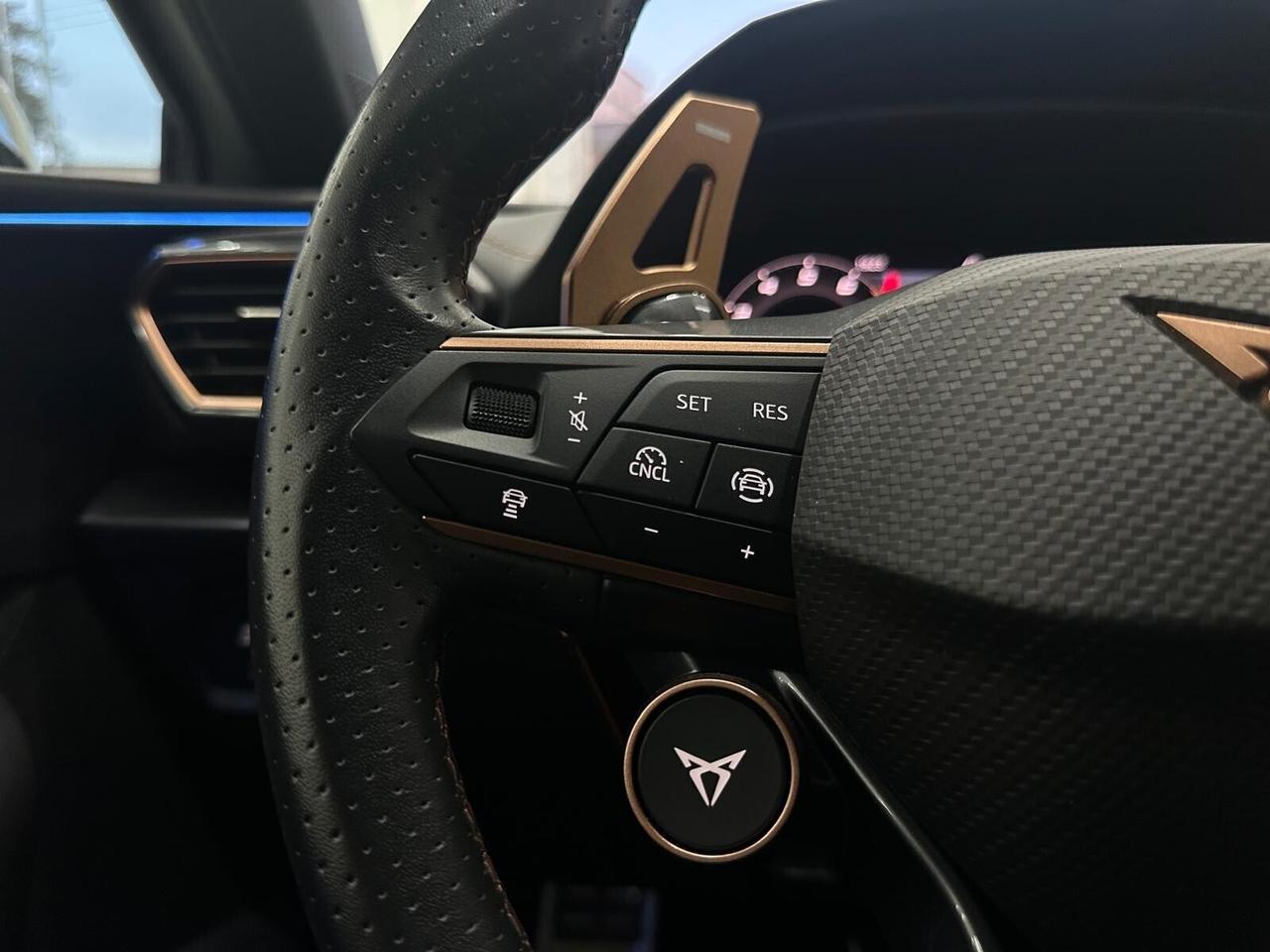 Cupra Leon 1.5 Hybrid 150 CV DSG