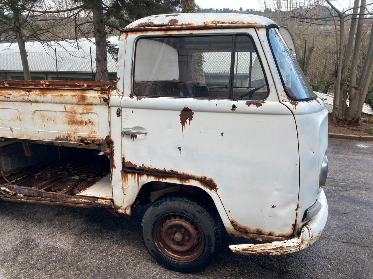 Volkswagen T2 PICK UP