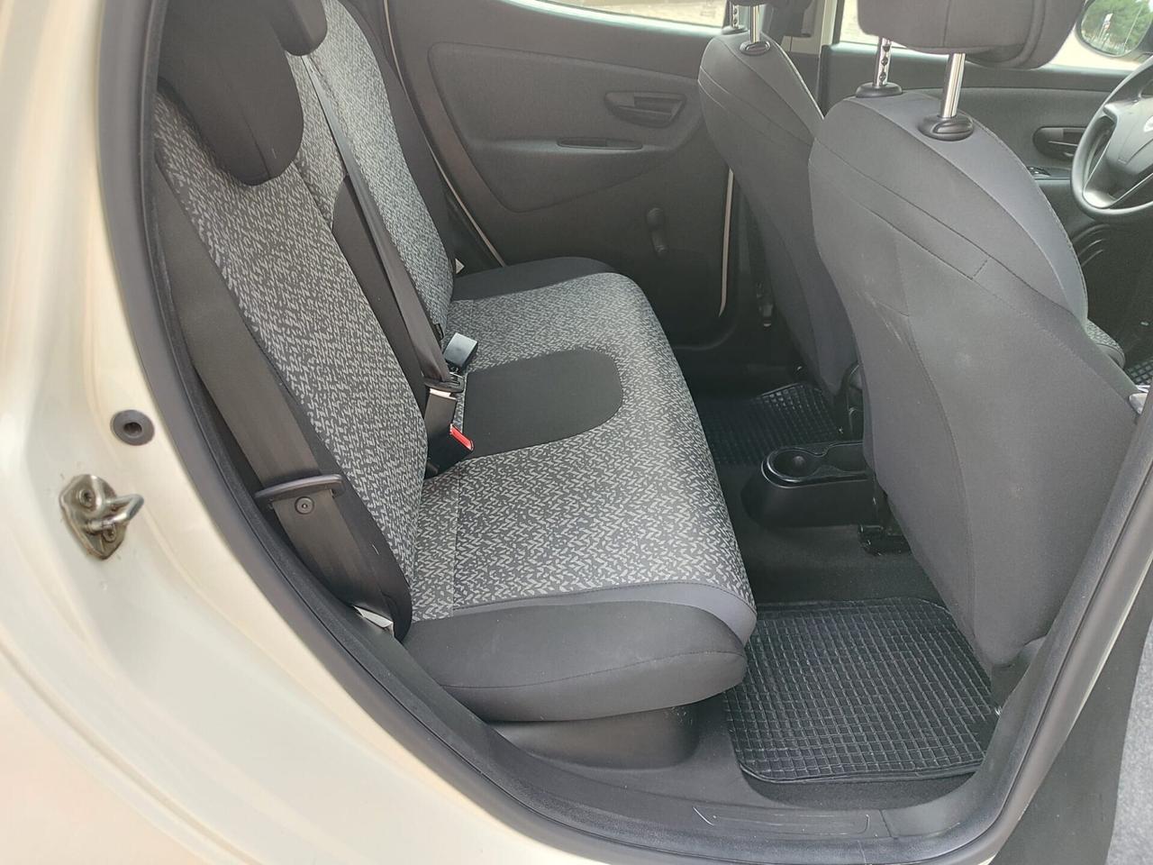 Lancia Ypsilon 1.0 FireFly SILVER 70CV