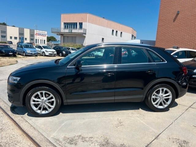 Audi Q3 2.0 TDI 177 CV quattro S tronic Business Plus