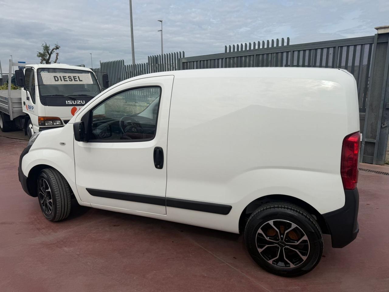 Fiat Fiorino 1.3 MJT 75CV JTD Basis Kasten
