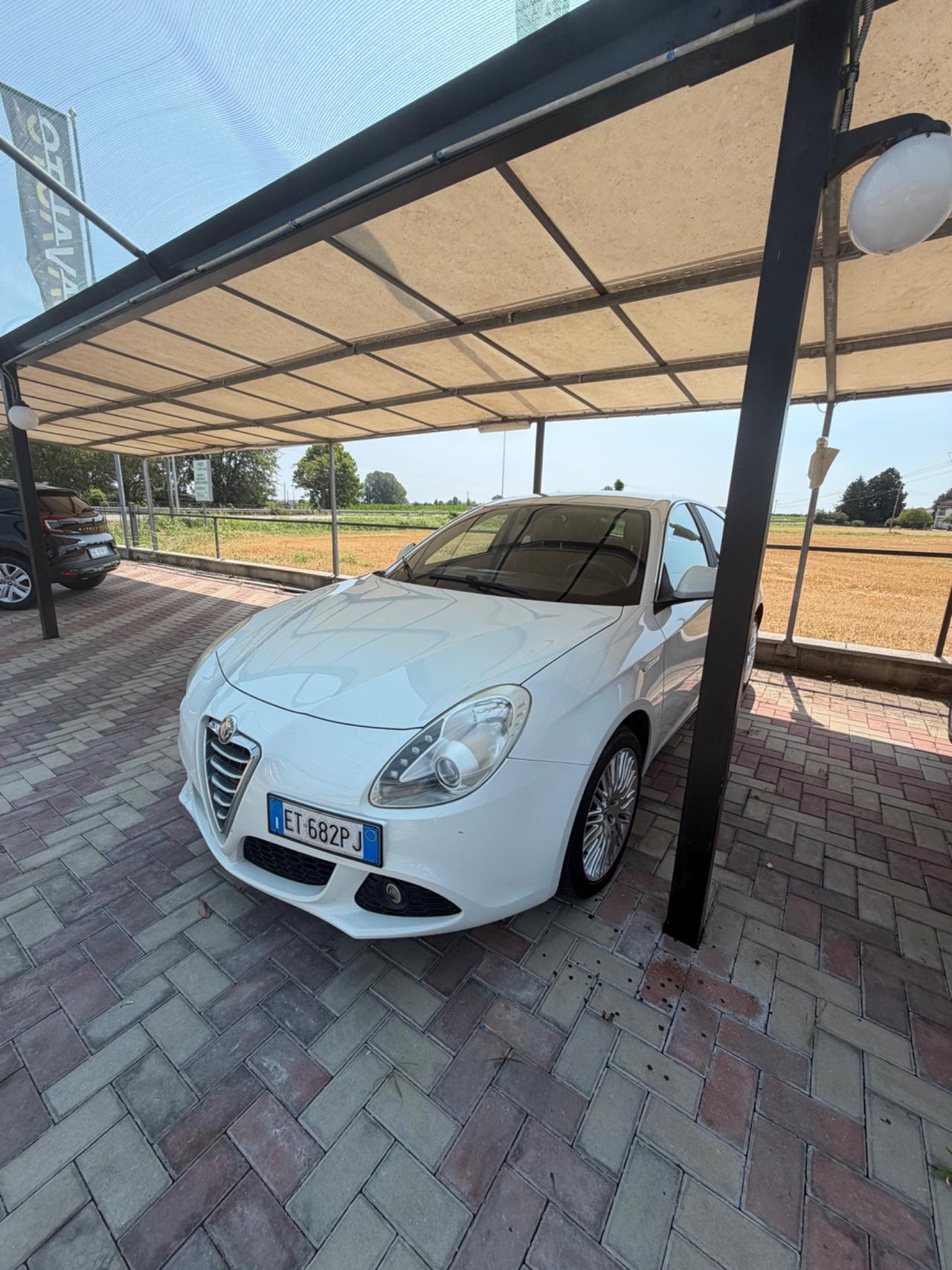 Alfa Romeo Giulietta 1.6 JTDm-2 105 CV Exclusive
