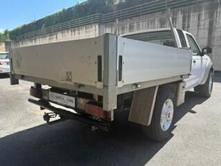 Nissan NP300 2.5 Dci King Cab Gancio traino