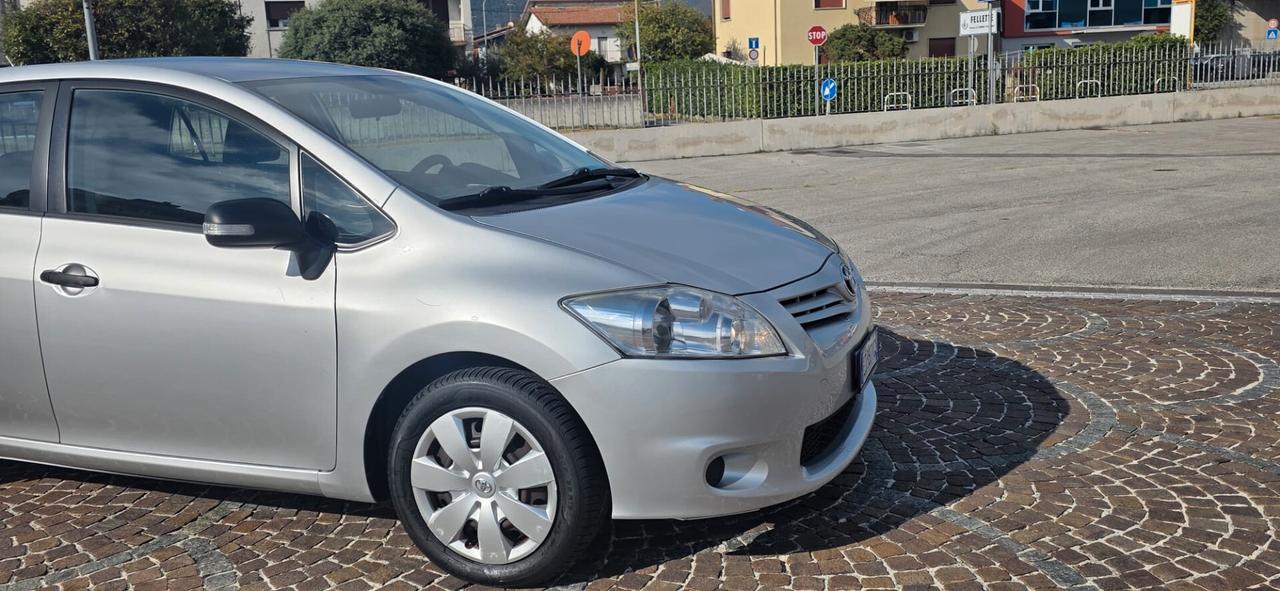 Toyota Auris 1.4 D-4D 5 porte Sol