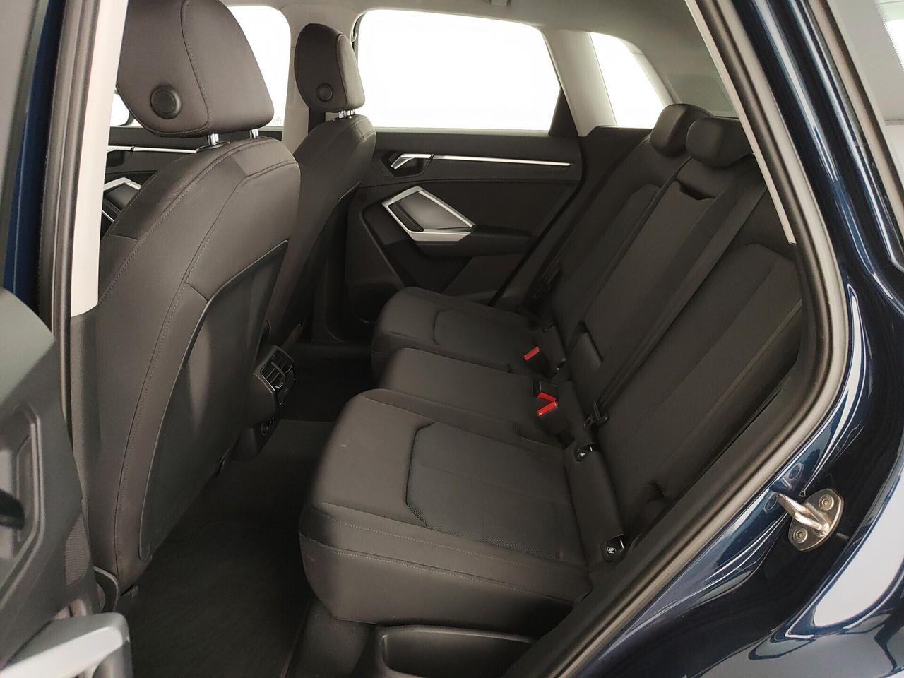 Audi Q3 35 TDI S tronic Business Advanced