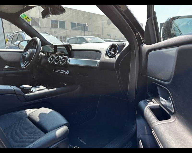 Mercedes-Benz GLB GLB 180 d Automatic Sport