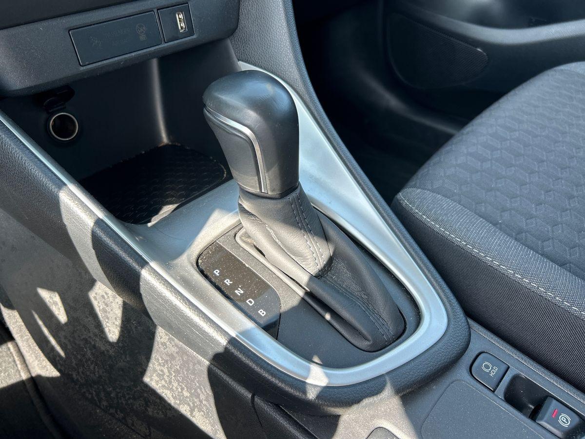 TOYOTA Yaris 4ª serie - Yaris 1.5 Hybrid 5 porte Trend
