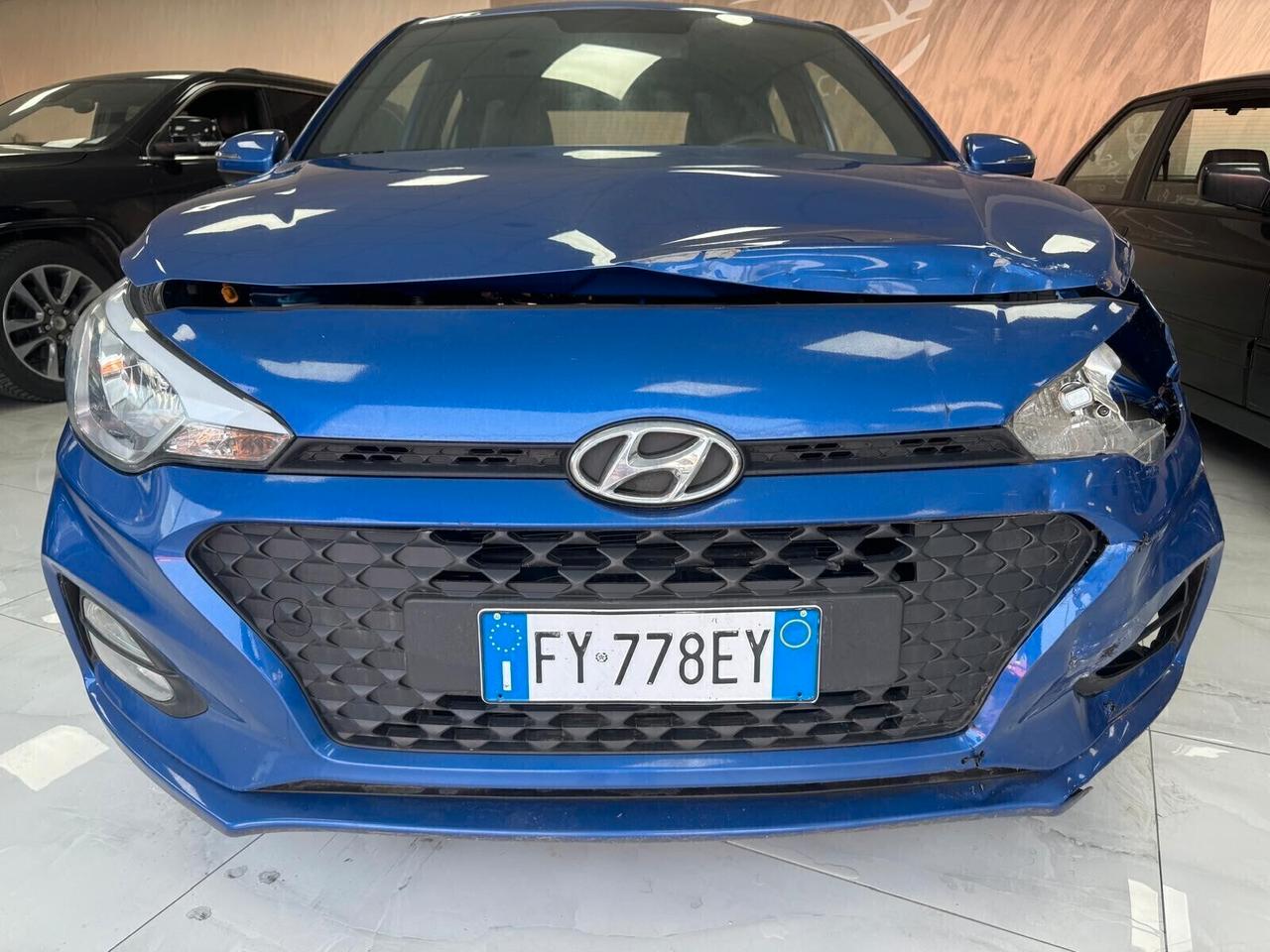 Hyundai i20 1.2 5 porte Econext Connectline - Danneggiata