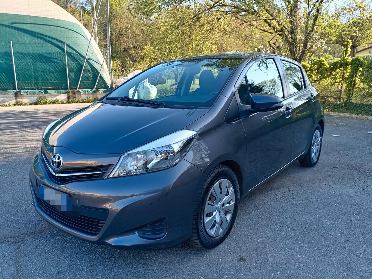 Toyota Yaris 1.0 5 porte Active