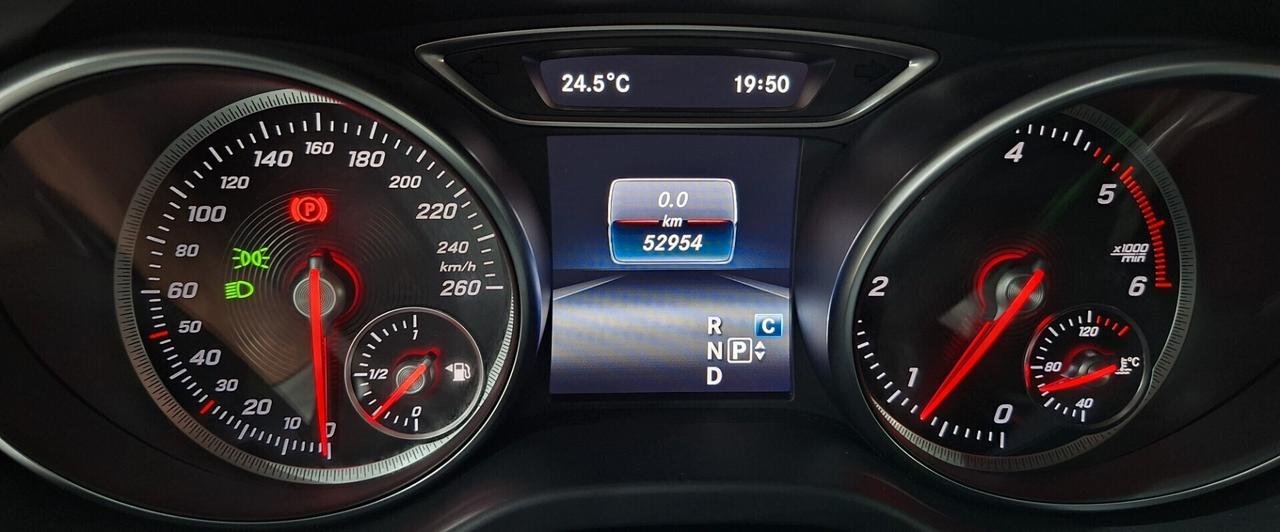 Mercedes-benz GLA 220 d Aut Premium AMG 52.954Km