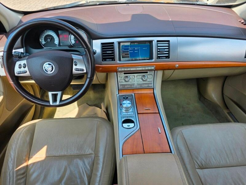 JAGUAR XF 1ª serie (X250) XF 3.0 D V6 Premium...