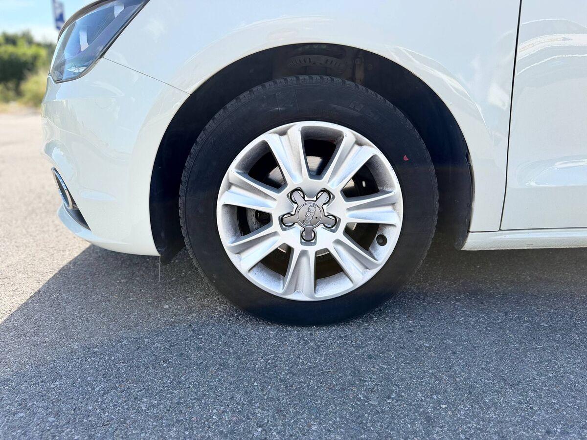 Audi A1 1.6 tdi Ambition 90cv