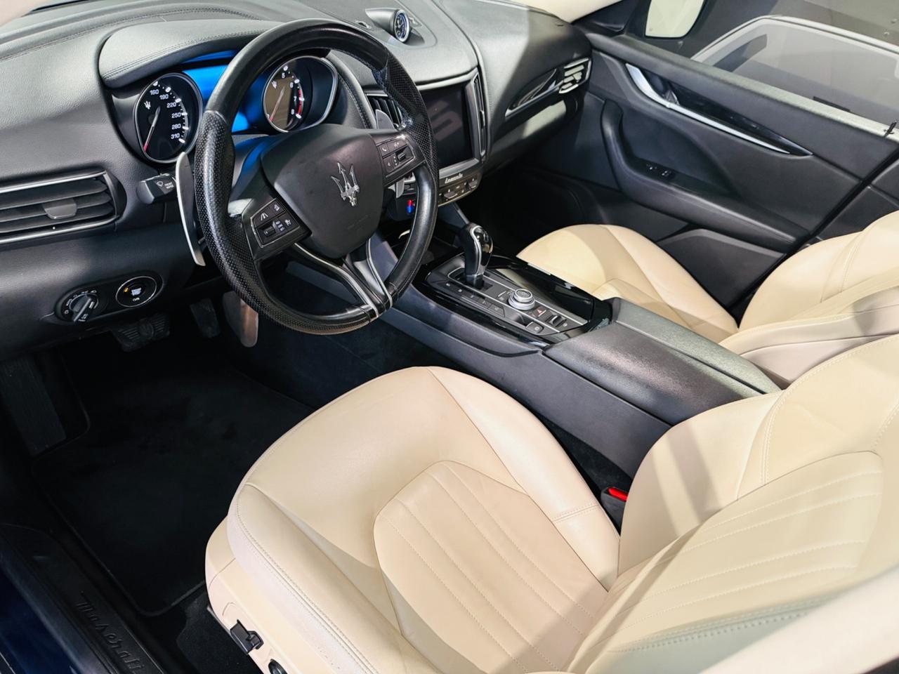 MASERATI LEVANTE*Q4*SERIE LIMITATA*TETTO*430 CV*