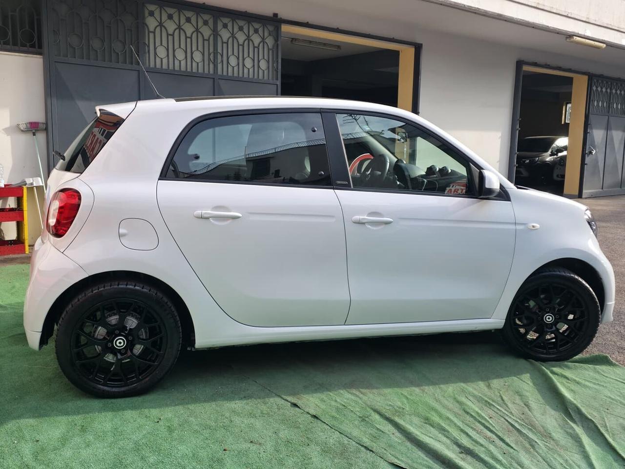 Smart ForFour 70 1.0 twinamic Superpassion