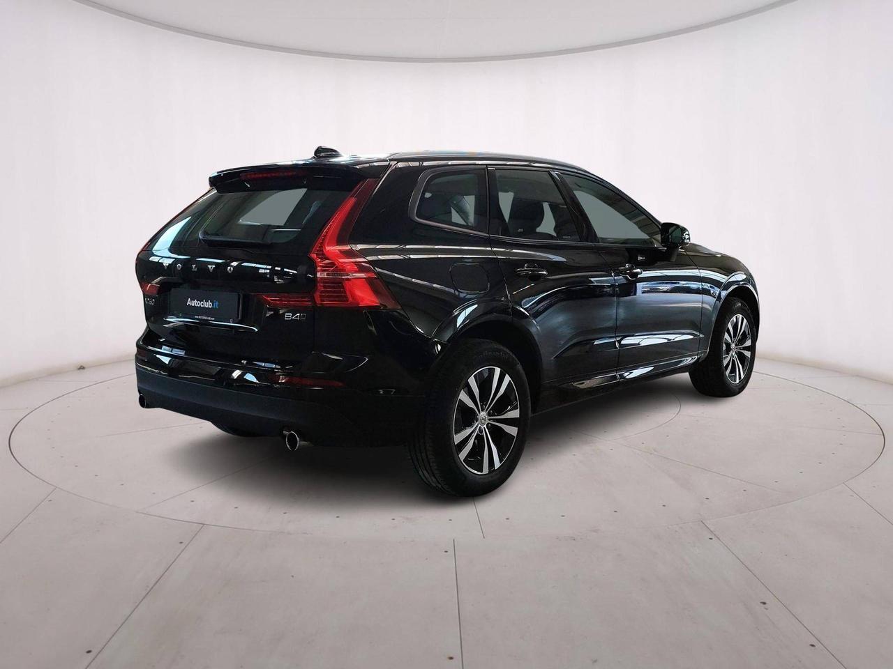 Volvo XC60 2.0 b4 Momentum awd