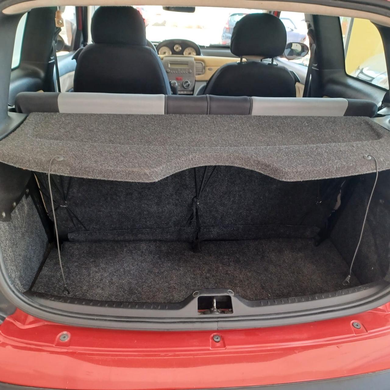 LANCIA YPSILON 1.3 MJTD NEOPATENTATI