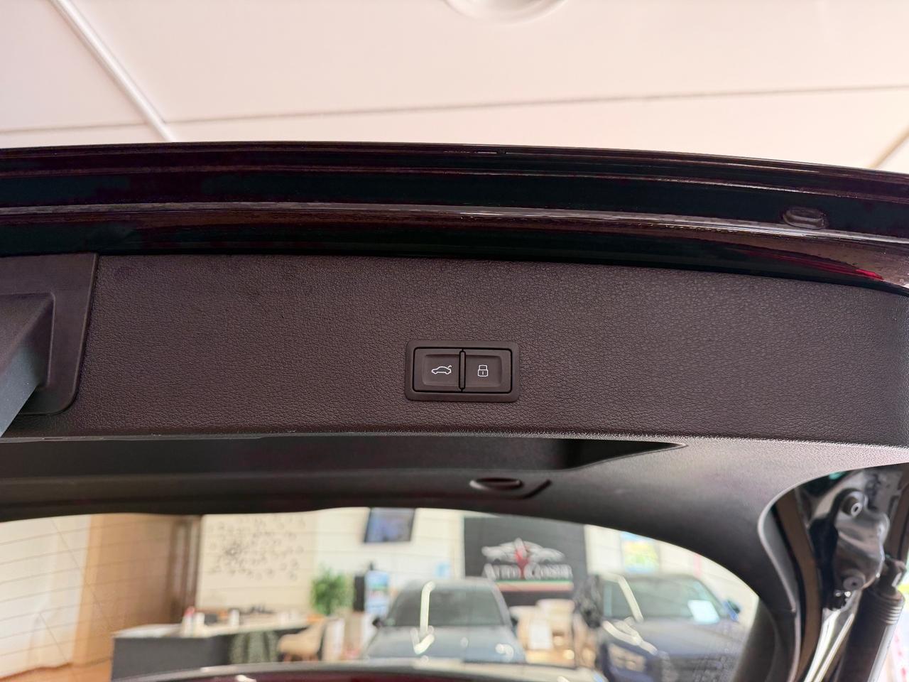 Audi Q2 30 TFSI Business Design - SOLO 80.000 KM