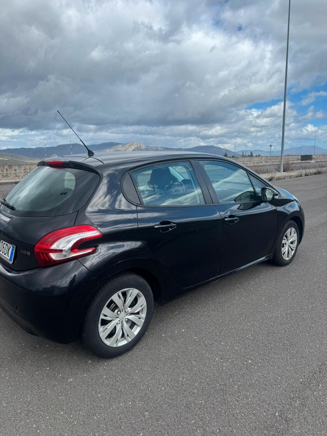 Peugeot 208 1.2 VTi 82 CV 5 porte Allure