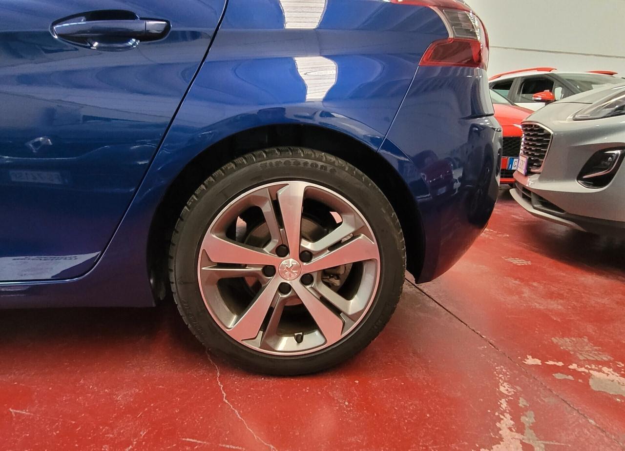 Peugeot 308 PureTech Turbo 130 Allure solo 39.000 km