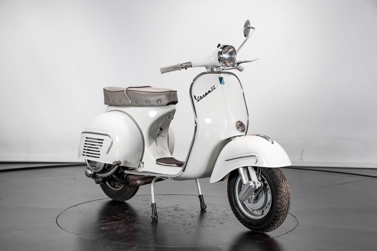 Piaggio Vespa 160 GS