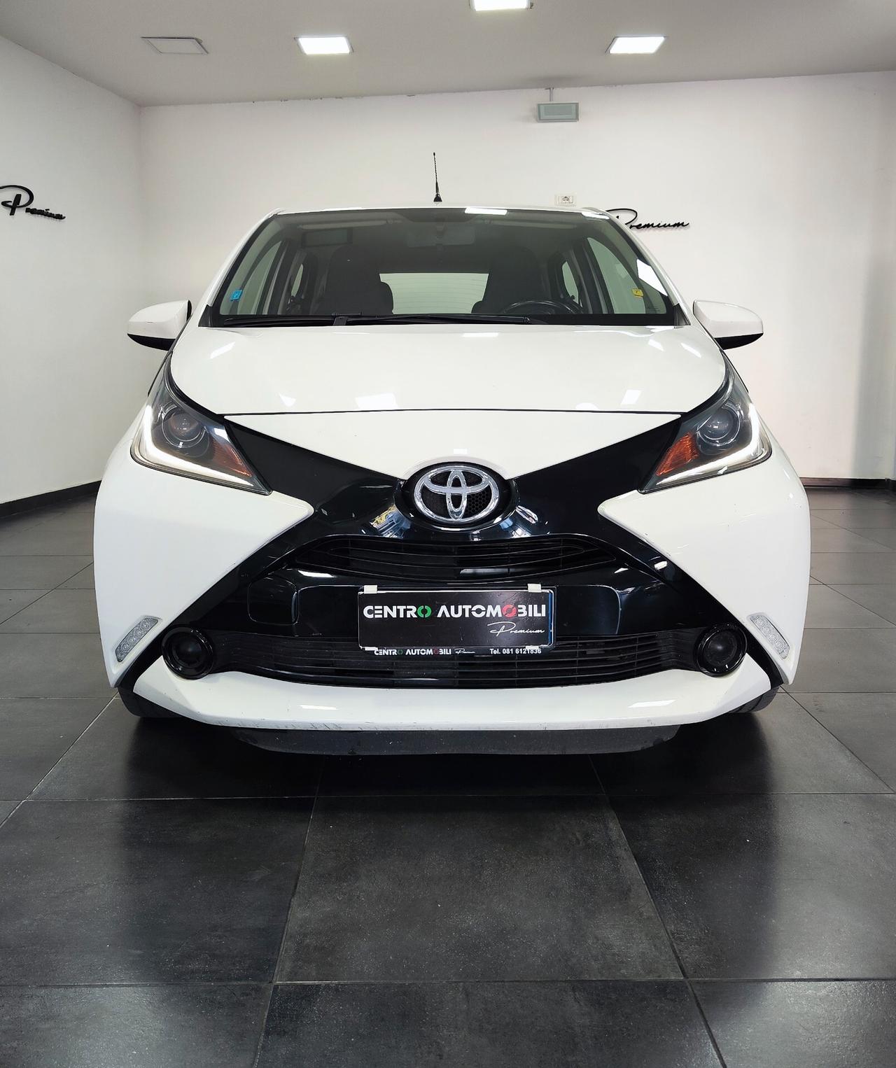 Toyota Aygo 1.0 VVT-i 69 CV 5 porte x-wave