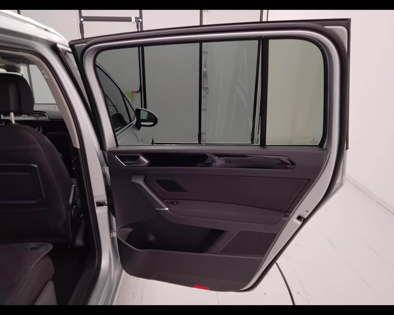 VOLKSWAGEN Touran III 2015 - Touran 2.0 tdi Executive dsg