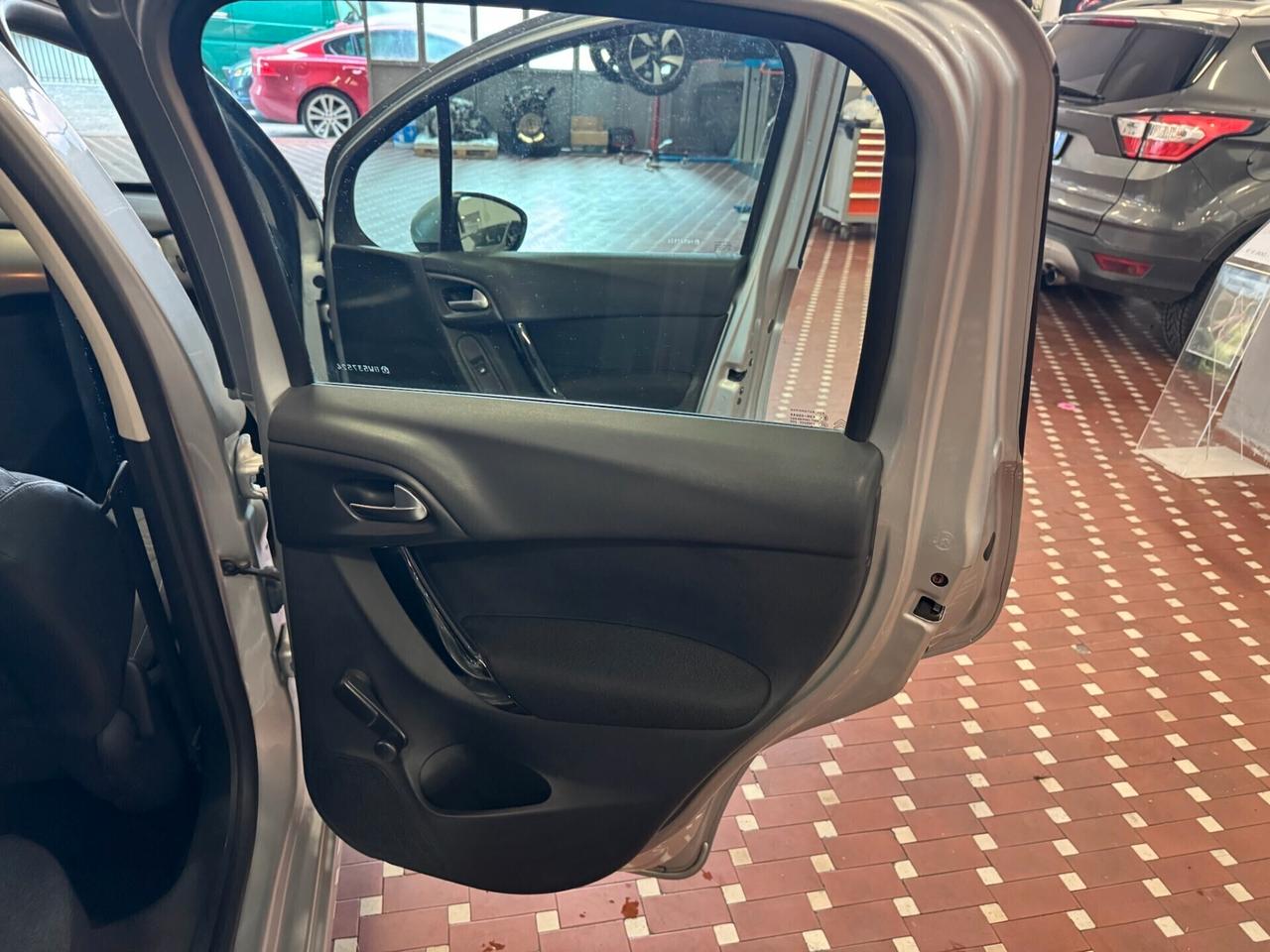 Citroen C3 1.2 PureTech 82 Exclusive - IDEALE PER NEOPATENTATI