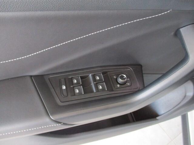 Volkswagen T-Roc 1.0 TSI R-Line Plus