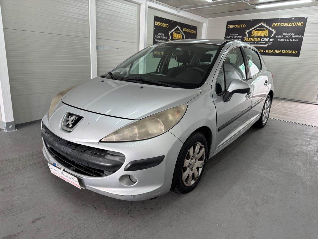 Peugeot 207 1.4 HDi 70CV 5p. ONE Line